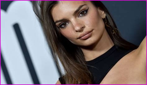 Emily Ratajkowski Sets Pulses Racing As She Models New Inamorata Woman Swimsuits
