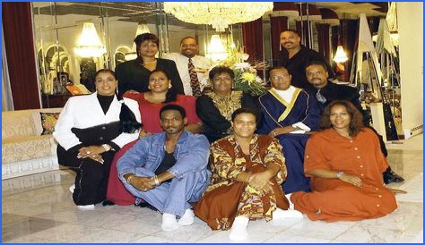 Louis Farrakhan Biography - Facts, Childhood, Family Life & Achievements